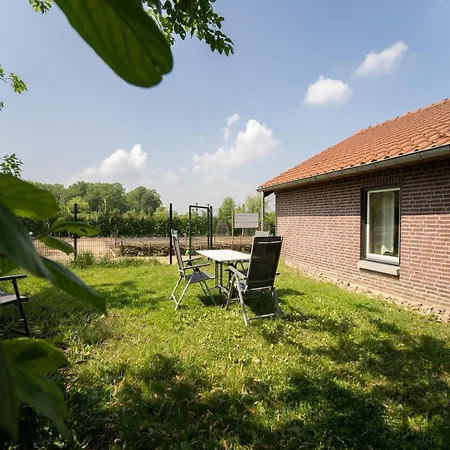 Welcoming Mansion Near The Forest * Beesel